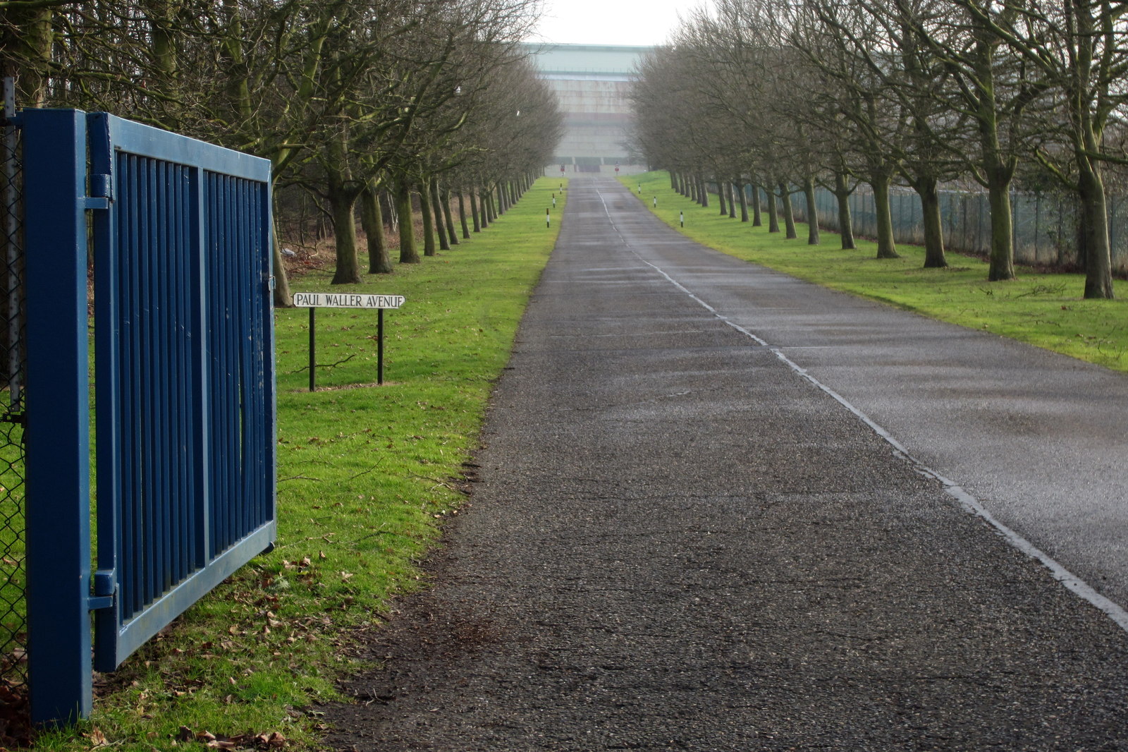 Paul Waller Avenue facing the Cardington Airship Sheds (2014)